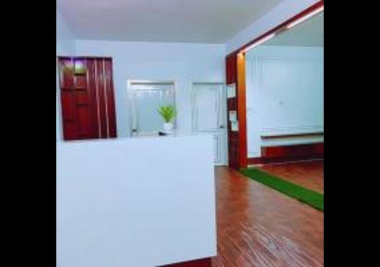 Rezala Restaurant And Residence Дакка Екстер'єр фото